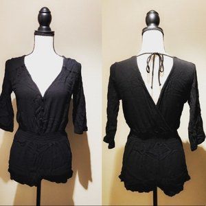 ❤️HP❤️Black V-neck V-back Romper - brand new w/out tag